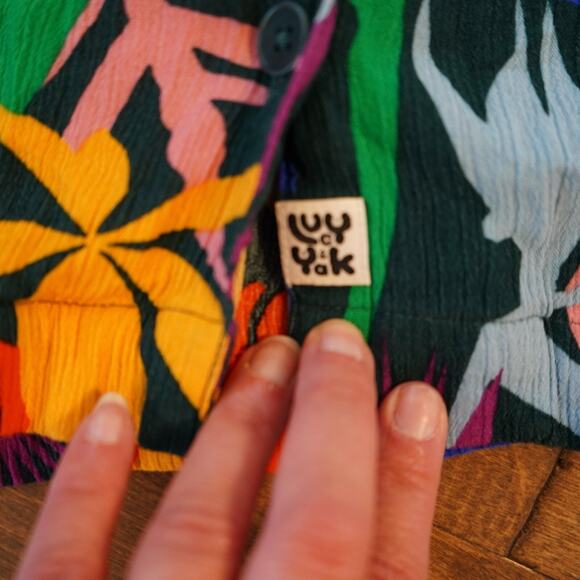 Lucy and Yak Top Womens 2XL‎ Button up in Paradisia Print - Picture 5 of 5